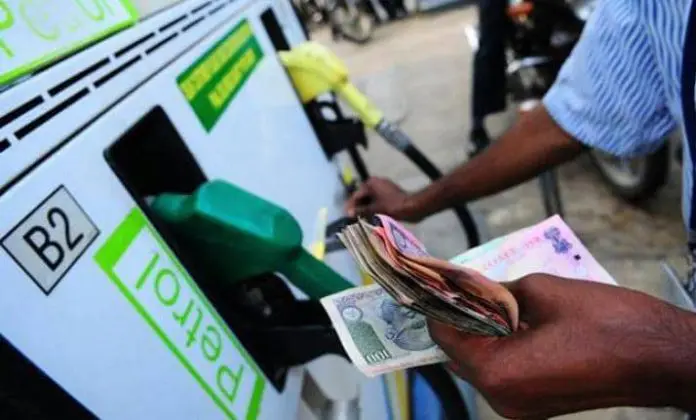 Oil cos likely to absorb Rs 2 per litre