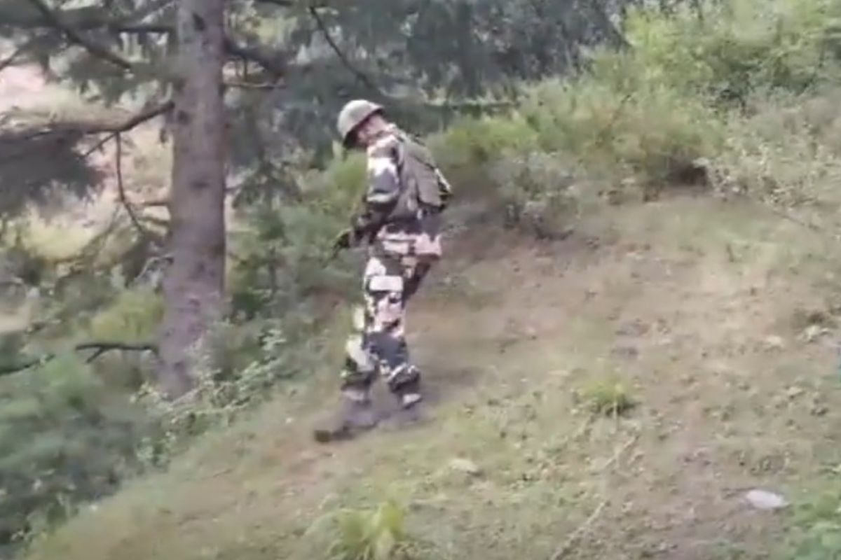 Indian Army Foils Uri Infiltration Bid; One Soldier Martyred, Night Curfew in Samba